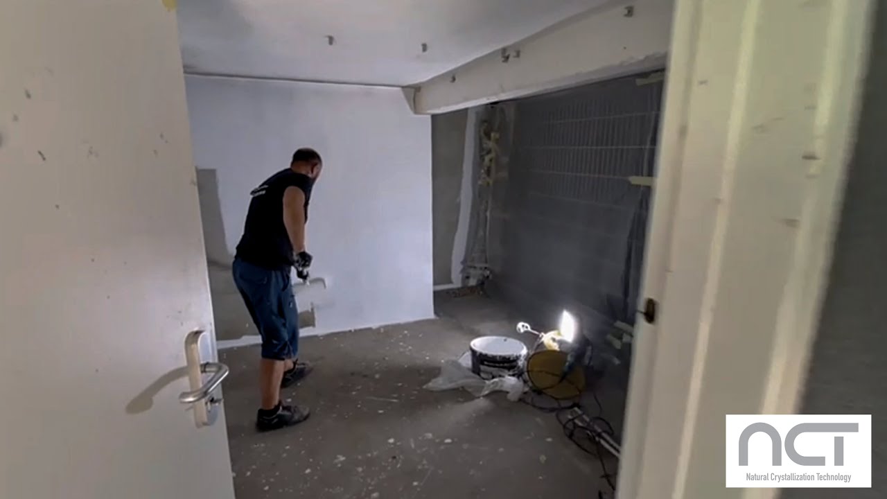 Bezskuteczne osuszanie piwnicy domu lampą magnetyczną
