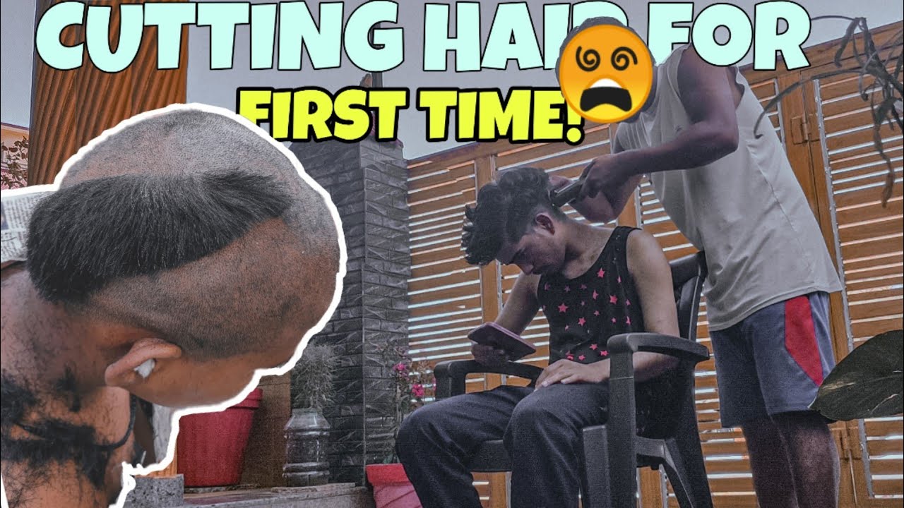 Cutting Hairs for FIRST TIME in my LIFE | Brother's haircut during lockdown😎| VLOG 09 | ANUJ NEGI