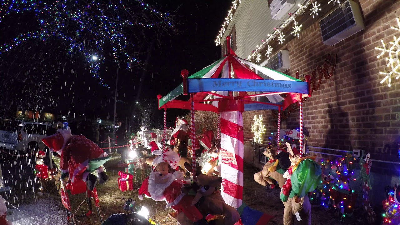 ⁴ᴷ Incredible Christmas decorations in Whitestone, Queens, NYC - Community Chiropractic