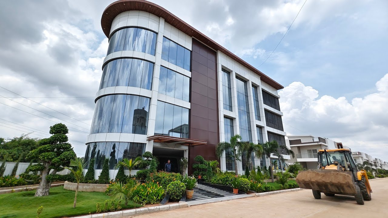 GATED COMMUNITY LUXURY 4 BHK VILLA FOR SALE MANGALAGIRI VIJAYAWADA ELIP ANDHRA PROPERTY
