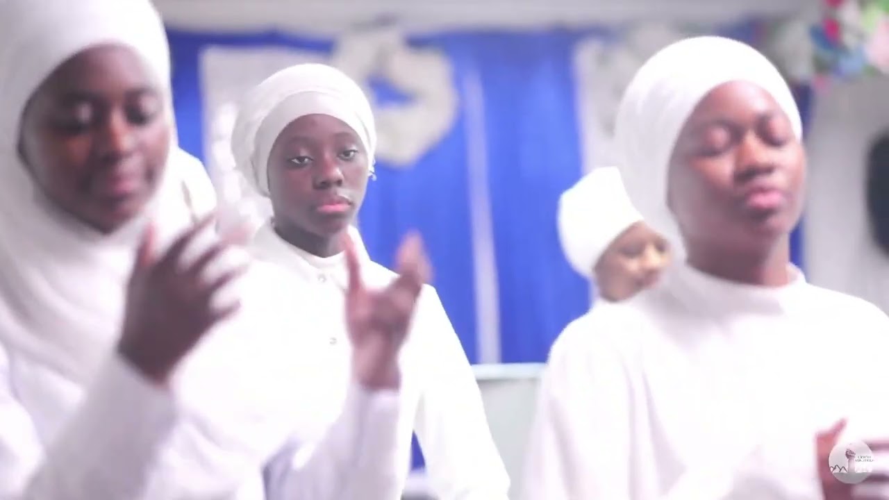 SIKIA EWE MTAKATIFU, UVUMILIVU KWAYA IBADA LIVE 