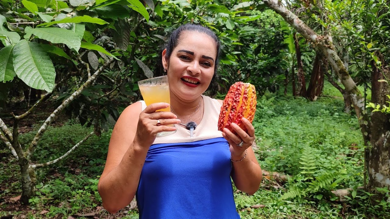 ASI SE HACE ,, UN DELICIOSO  ,, REFRESCO  DE CACAO 😘 PARA MI RAULITO  ❤❤