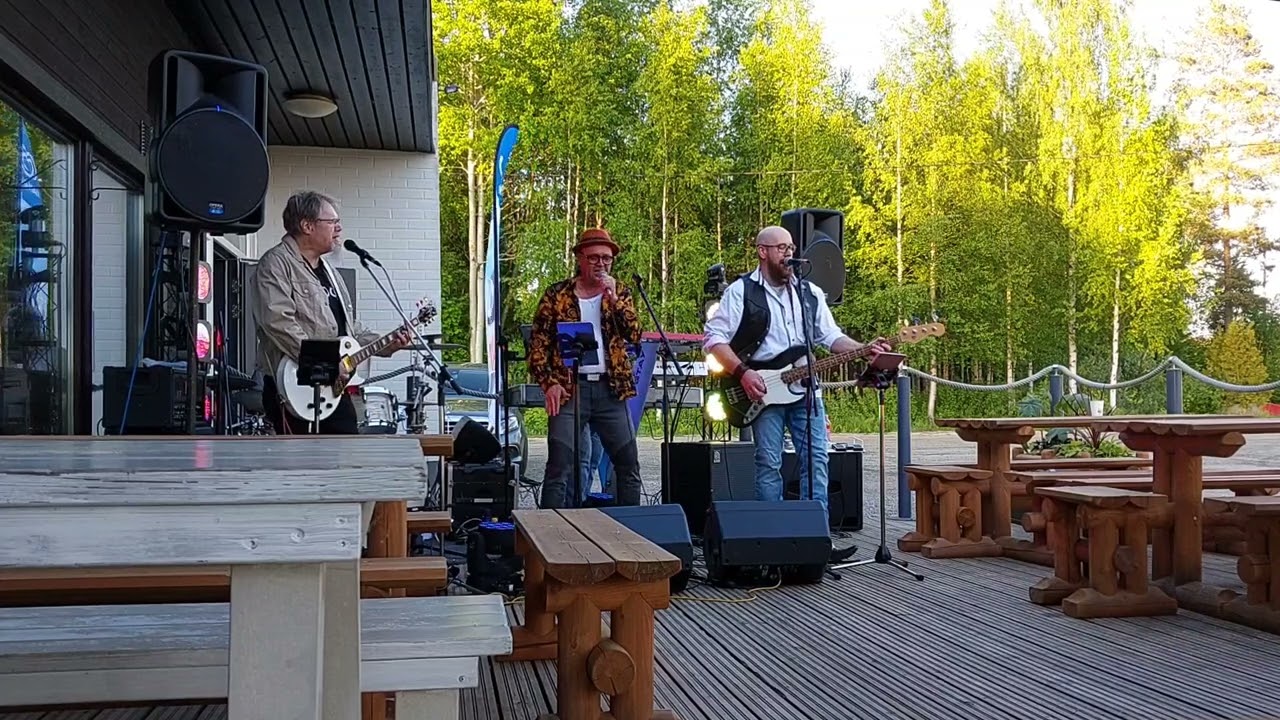 Ravintola Suninsalmi - Rokkia kesäillassa - Minä Olen, Sinä Olet