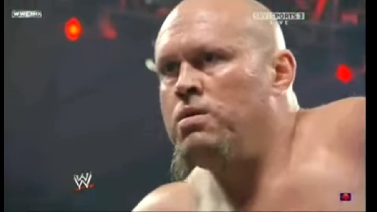 Snitsky  vs. Santino Marella.   .  Raw