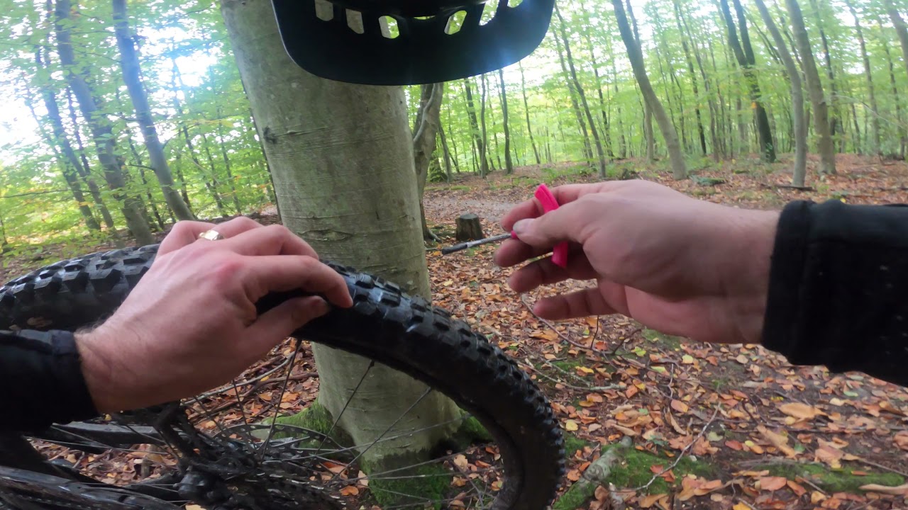 Moustache Trail 4 2021 sortie automnale et première réparation de pneu tubeless