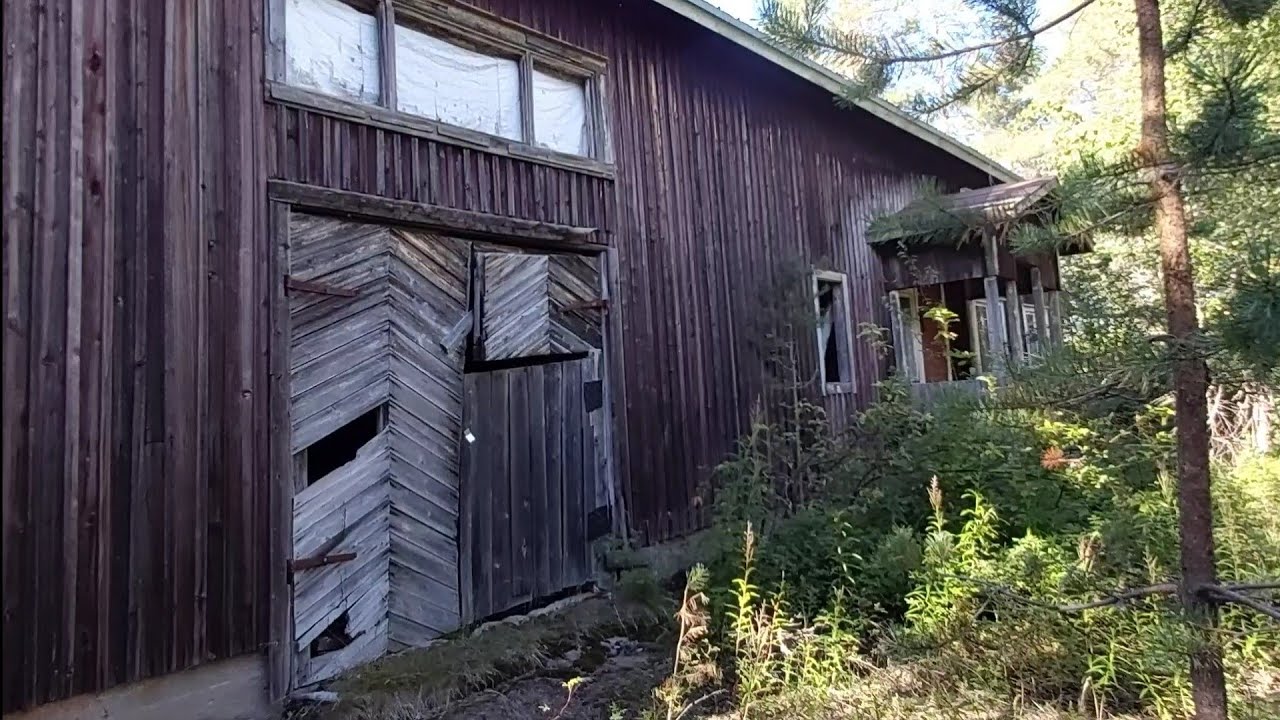 Urbex Hylätyt paikat täynnä kaikenlaista ja upea autolöytö!