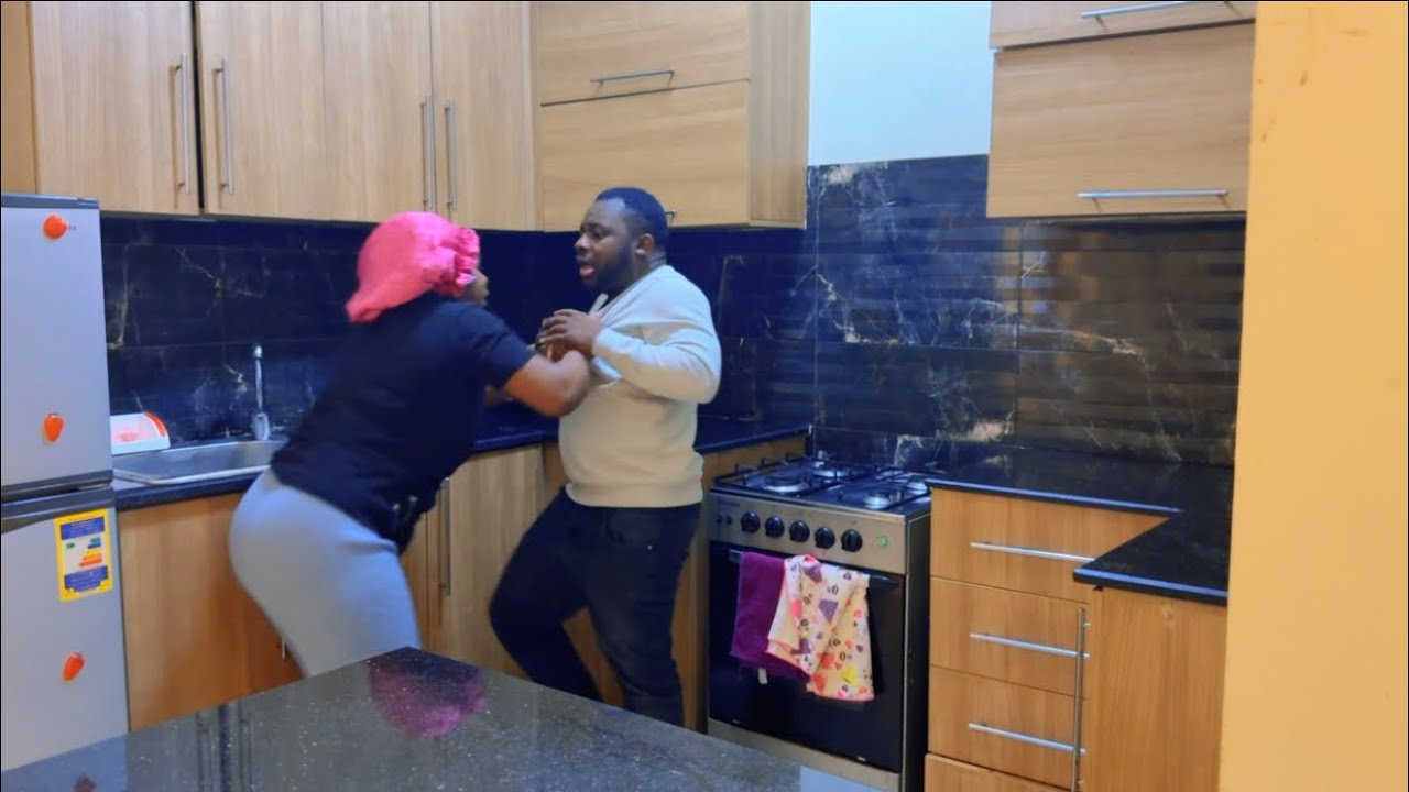 Mwen Di Jooma Mwen Gen Yon Fanm Gròs Kap Akouche Mwen Madel Kòb Poum Al Nan Akouchman An Zen Pete