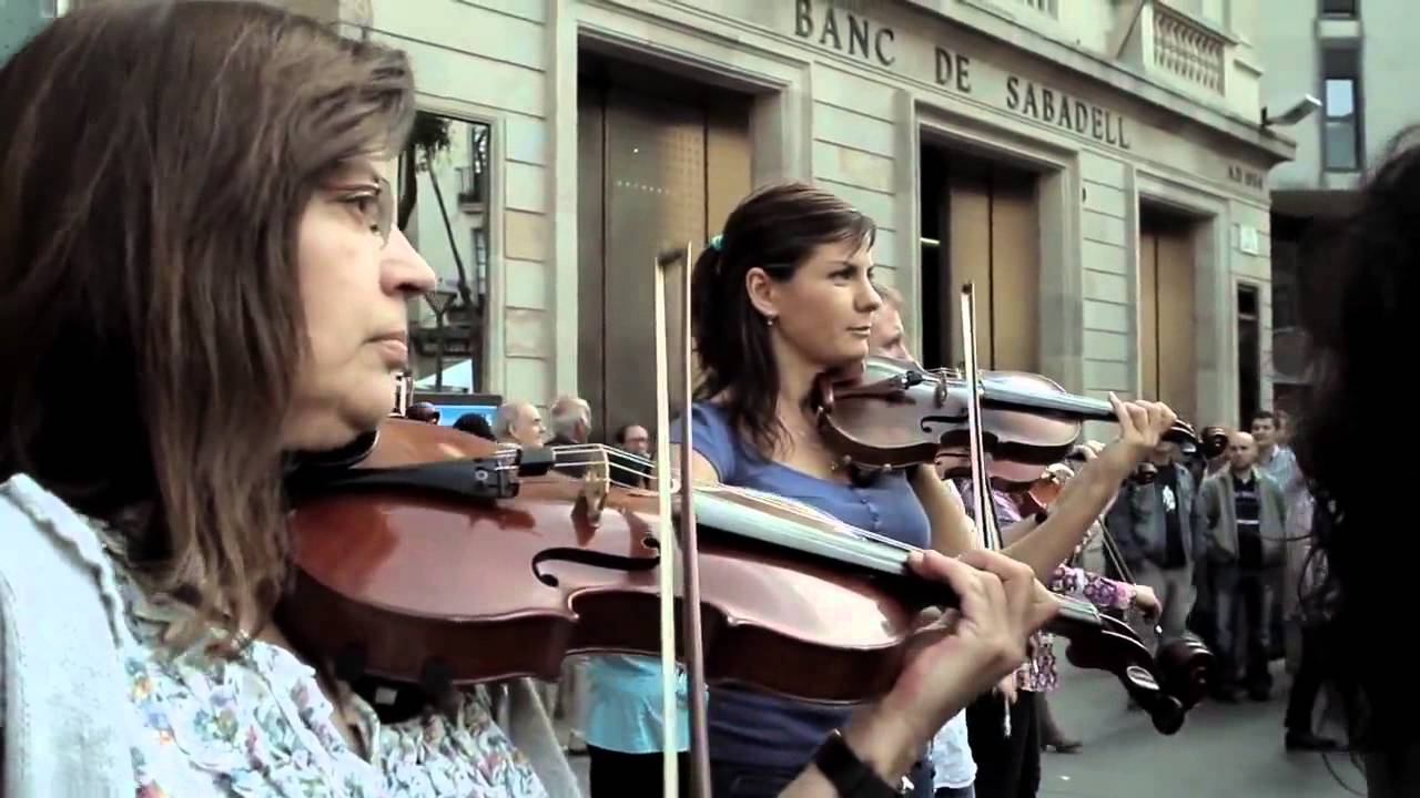 Harika&ouml;tesi bir g&ouml;steri, Bir bozuk para nelere kadir.. :)