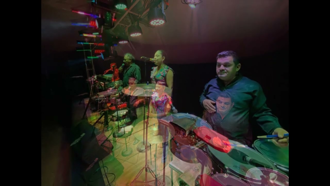 LA MINI ( WILFREDO Y SUS CANTANTES )