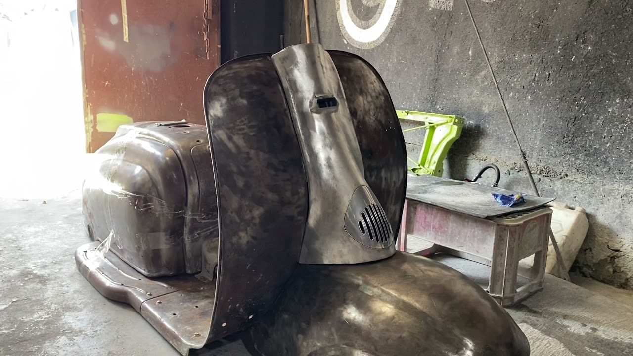 Painting Lambretta LI