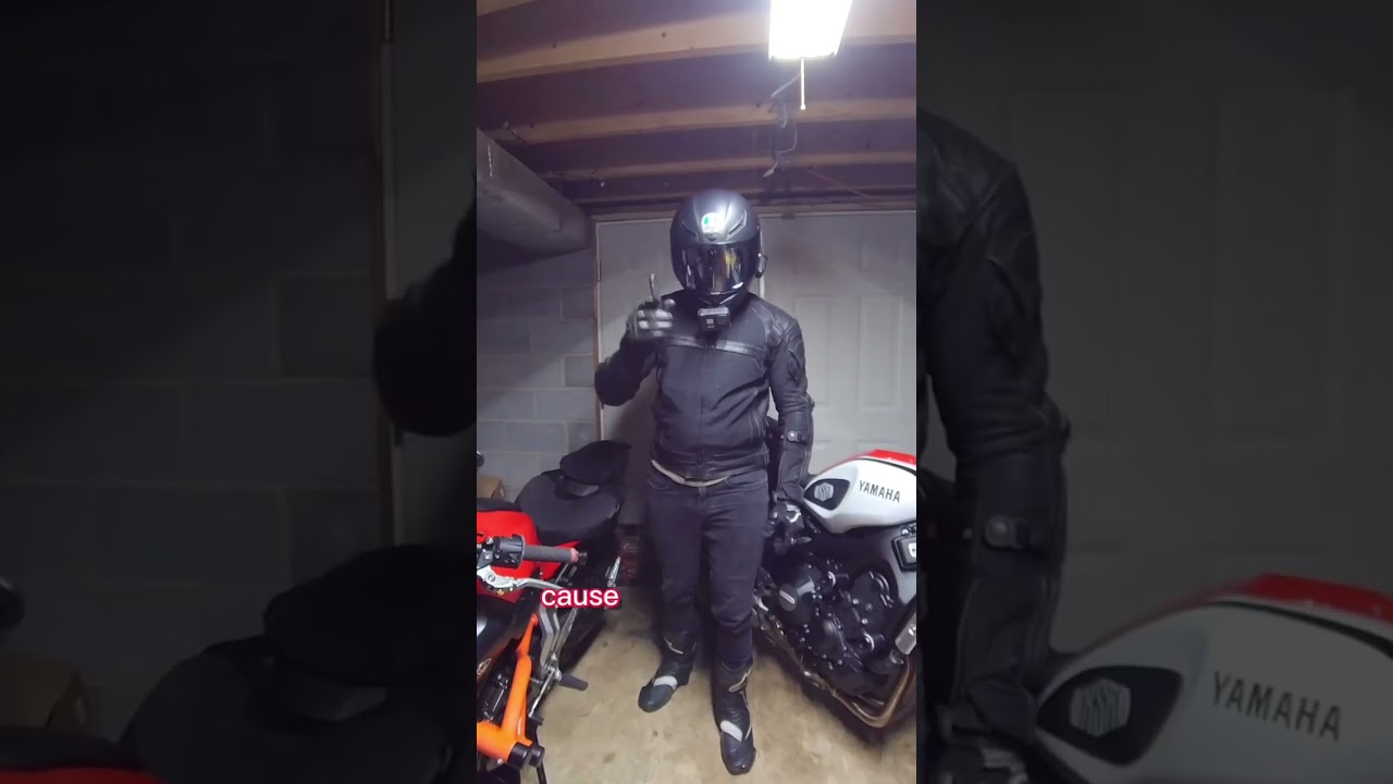 An easy way to listen to music with your riding buddies 🔈 🎵 #motorcycle #moto #rider #sportbike