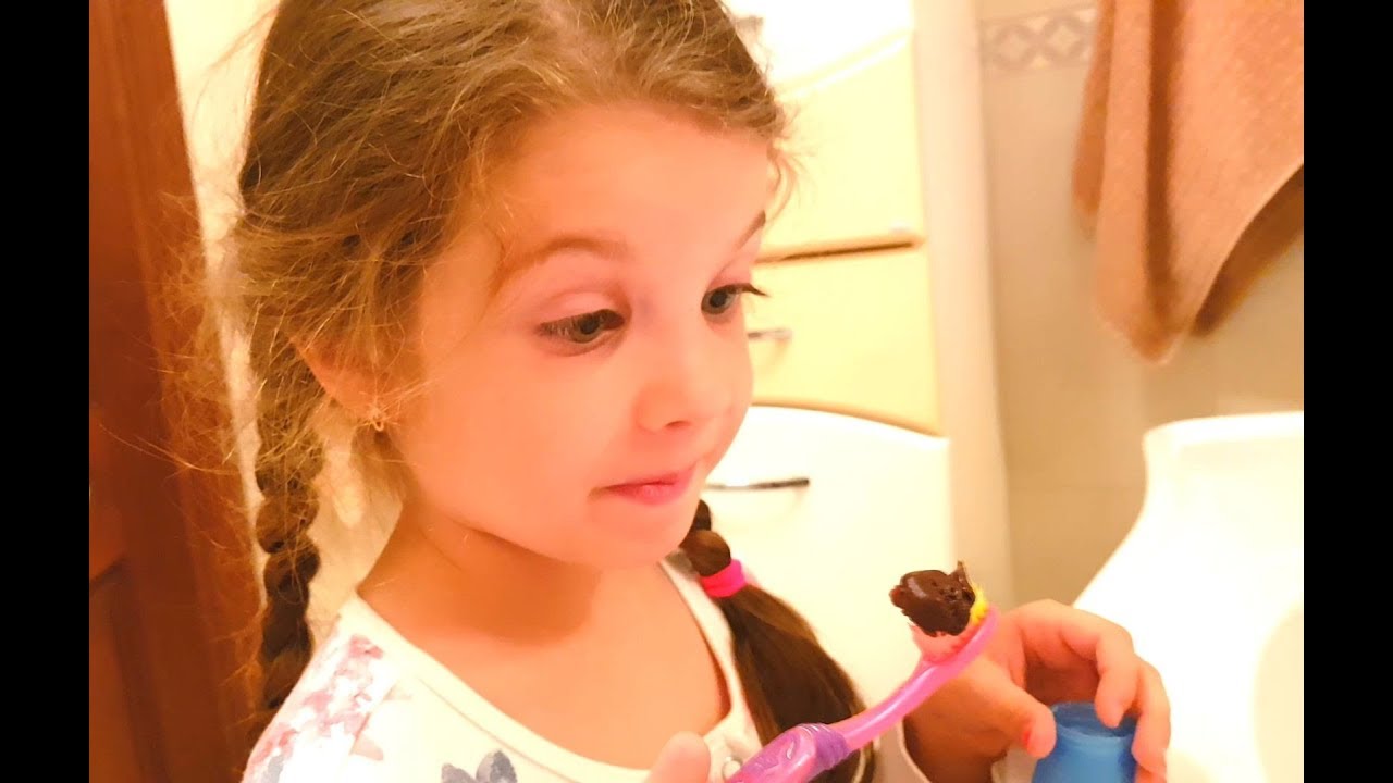 Пранк Розыгрыш над братом и сестрой Prank on brother Prank on sister
