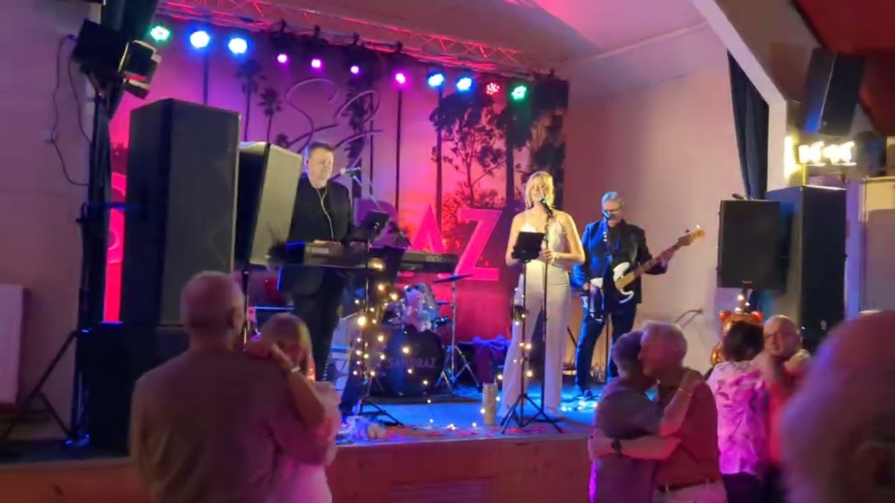 Sandraz - När du ser på mig (markuz.se) Skoga Bygdegård 