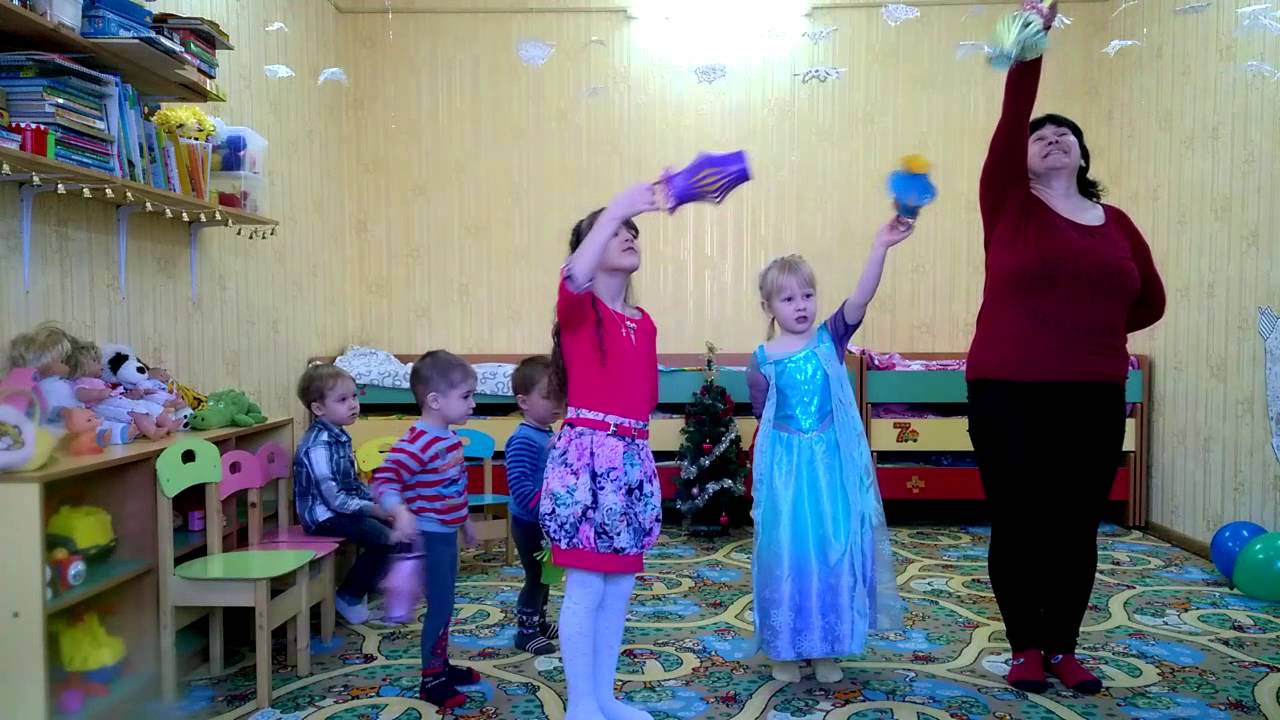 Танец гномов с фонариками