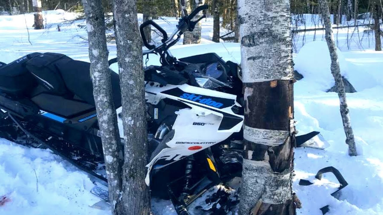 Epic Snowmobile Wins & Fails 2021