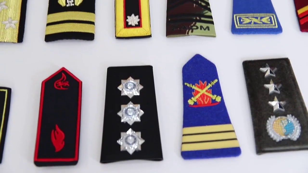 China hot selling and good quality epaulette supplier