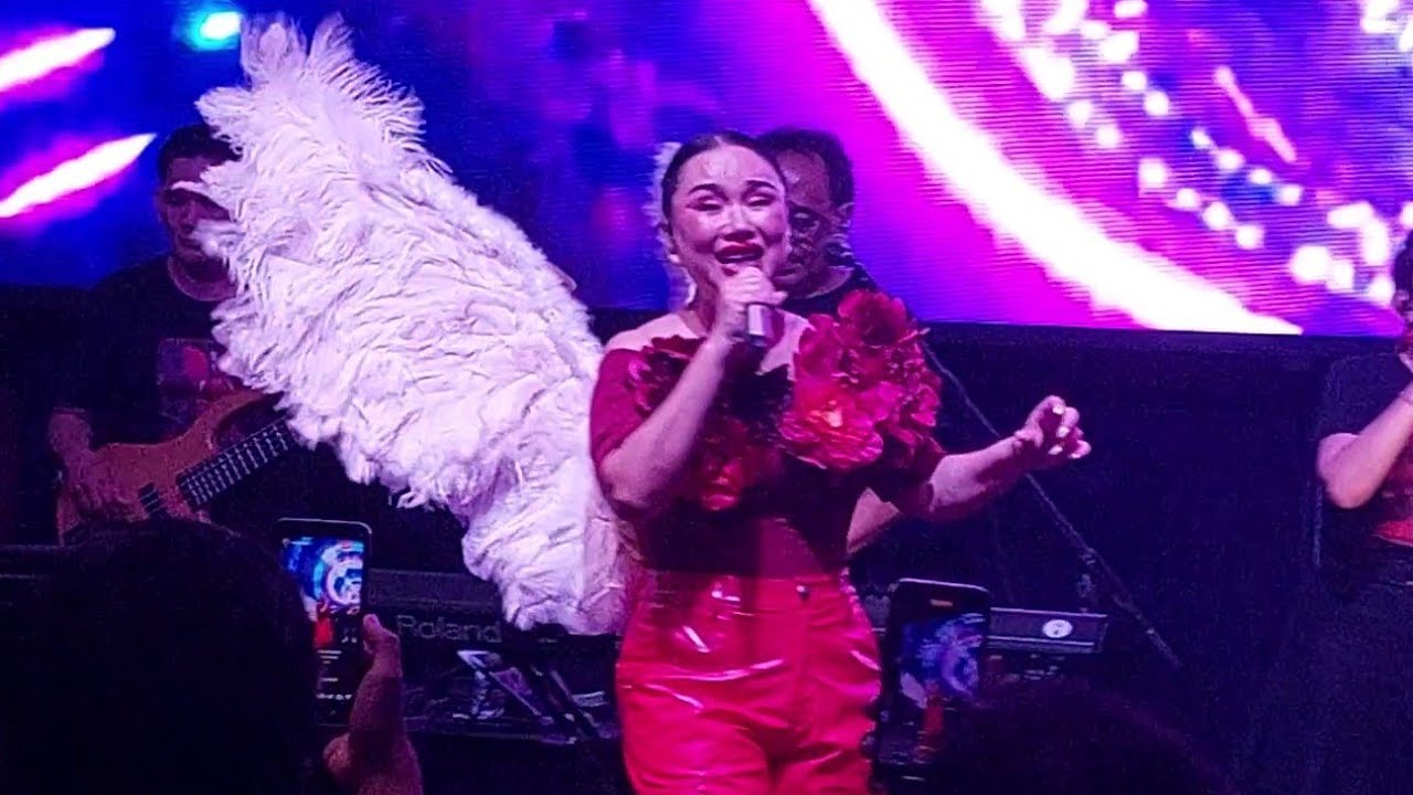 TITI DJ - Jangan Berhenti Mencintaiku, Ekspresi, Dunia Boleh Tertawa , at Asthana Kemang 9 feb 2024