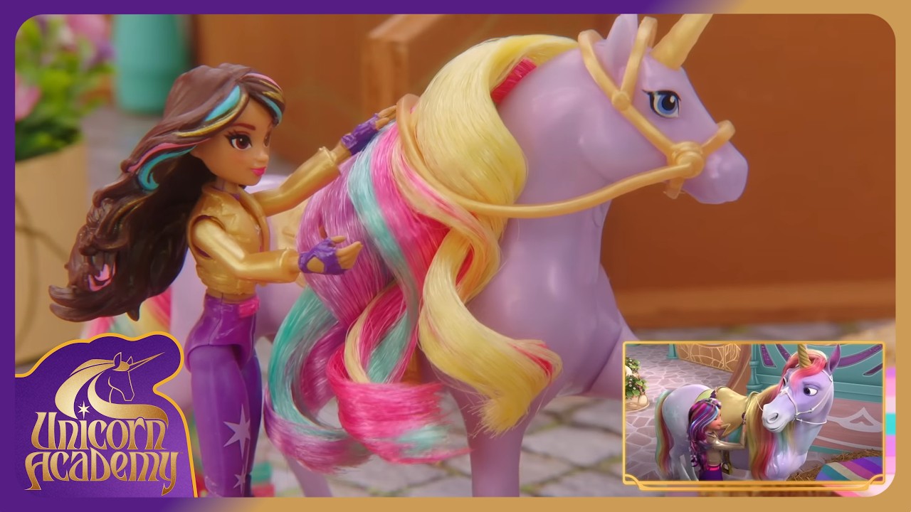 Sophia and Wildstar | Unicorn Academy | Fun with Toy Play