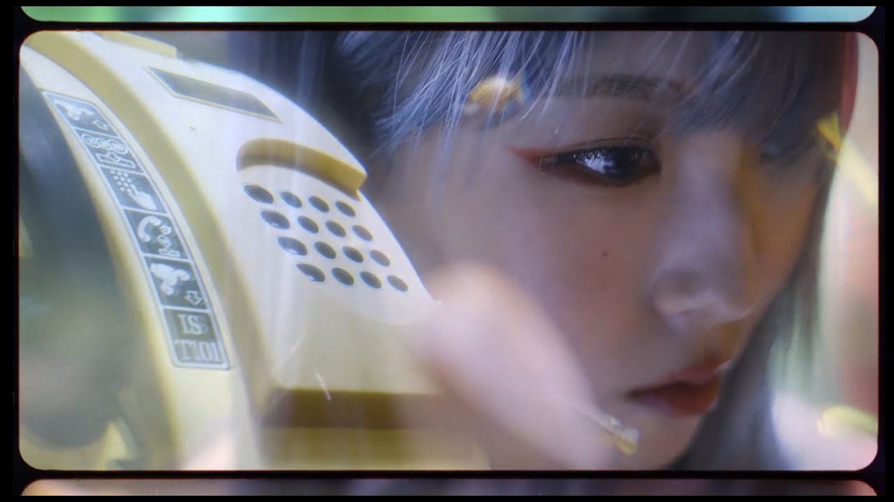 Effie - Satellite (Official Visualizer)