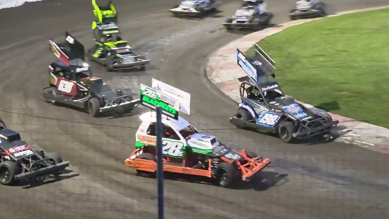 Superstock Triples Heat Two Rotorua Paradise Valley Speedway 29.11.25 