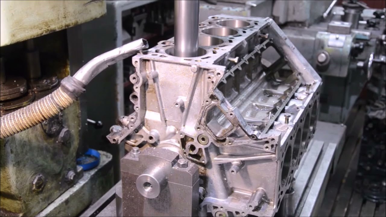 BMW V8.Гильзовка блока. B.S.Motorservice.м.Вінниця Україна
