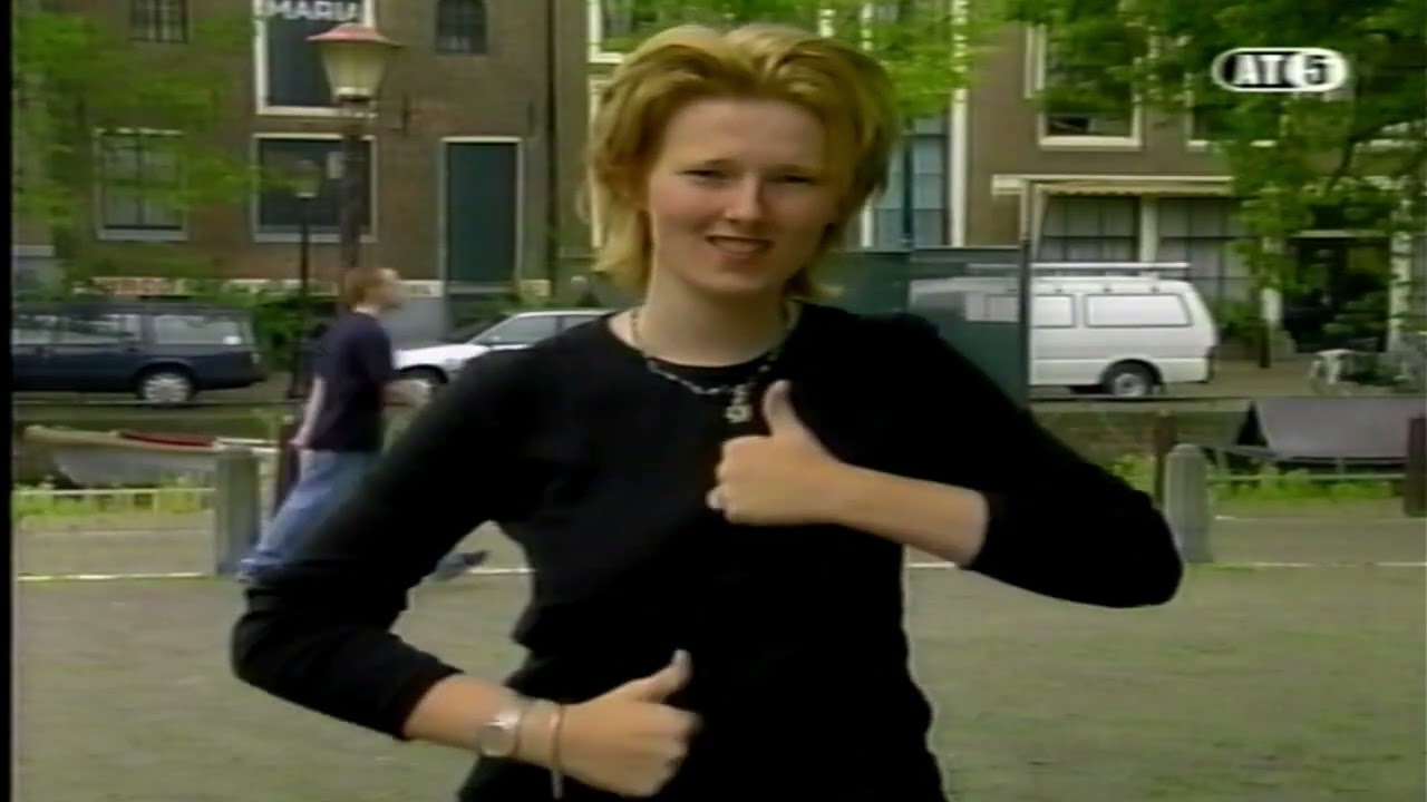 AT5 NIEUWS - NEDERLANDSE GEBARENTAAL met Prof.  Anne Baker (1998)