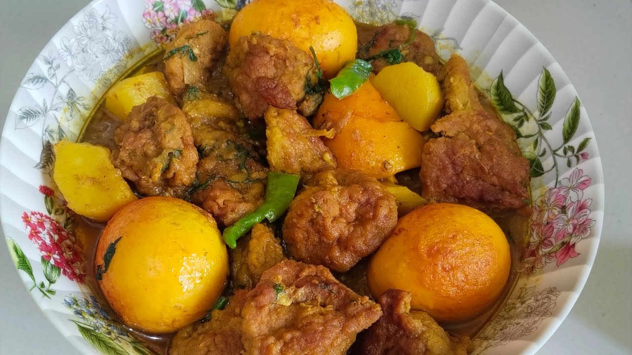 চালকুমড়া বড়ি দিয়ে ডিম রান্না সাথে আলু ভাজি করে নিলাম।।❤️❤️ #fypage #food #cooking #recipe  