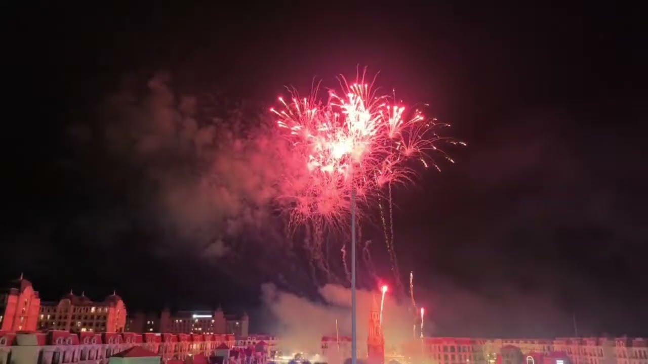 🎇 Spectacular Tet 2025 Fireworks Show in Phu Quoc! 🐍✨ Grand World's Lunar New Year Celebration!