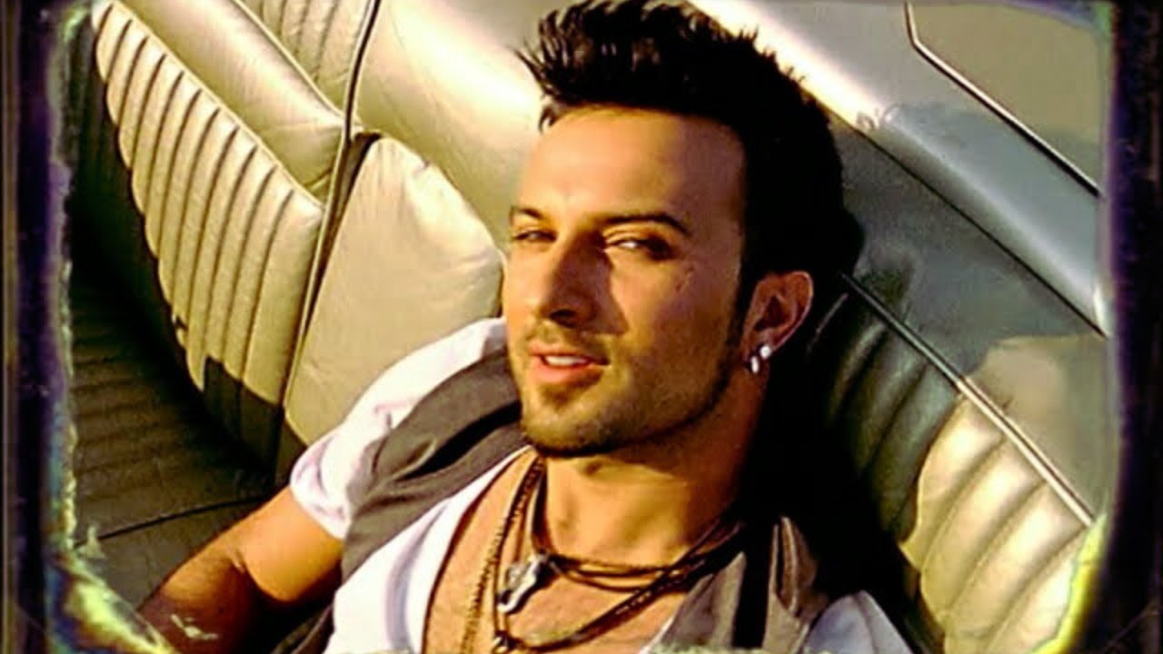 TARKAN - Arada Bir (Official Music Video)