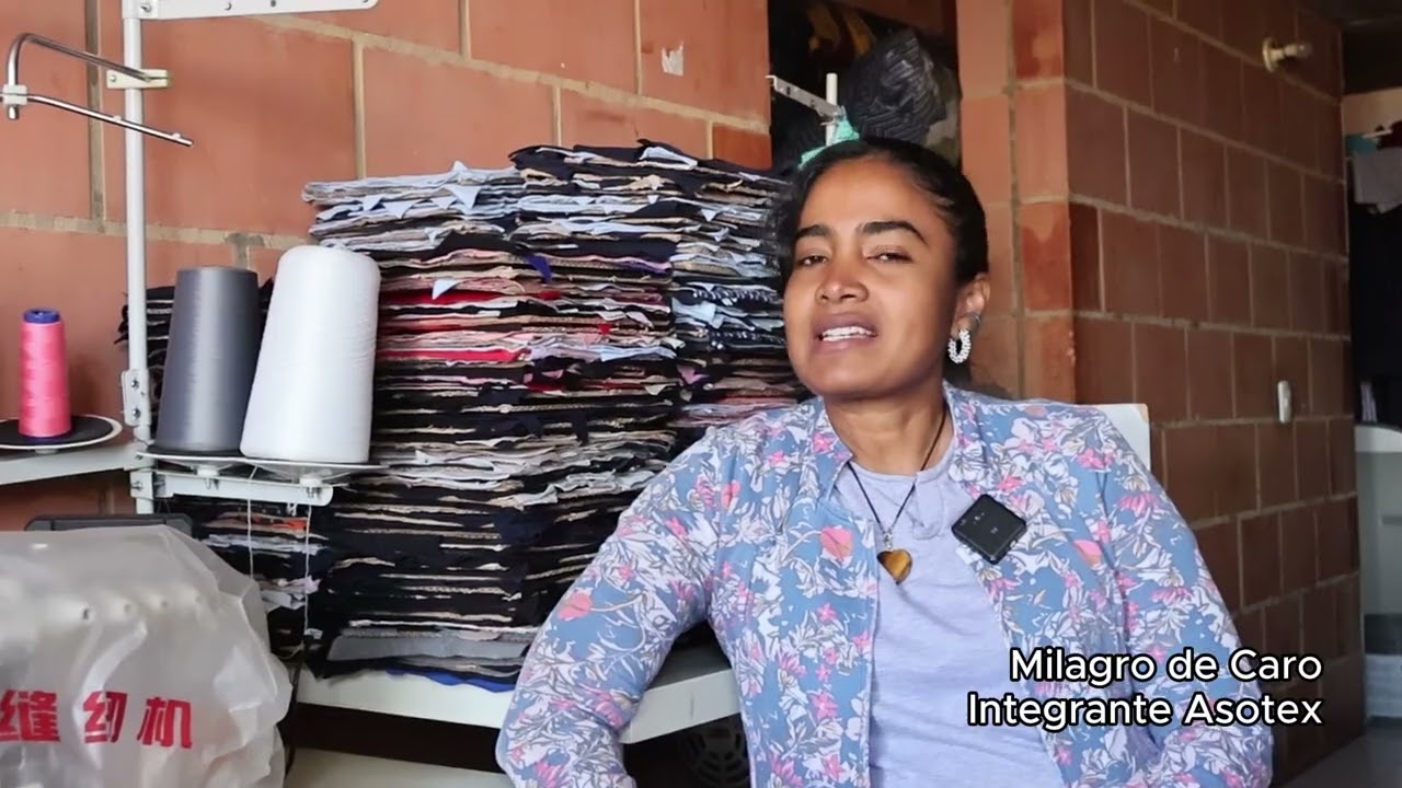 ASOTEX Desfile Historia para la memoria y no repetición