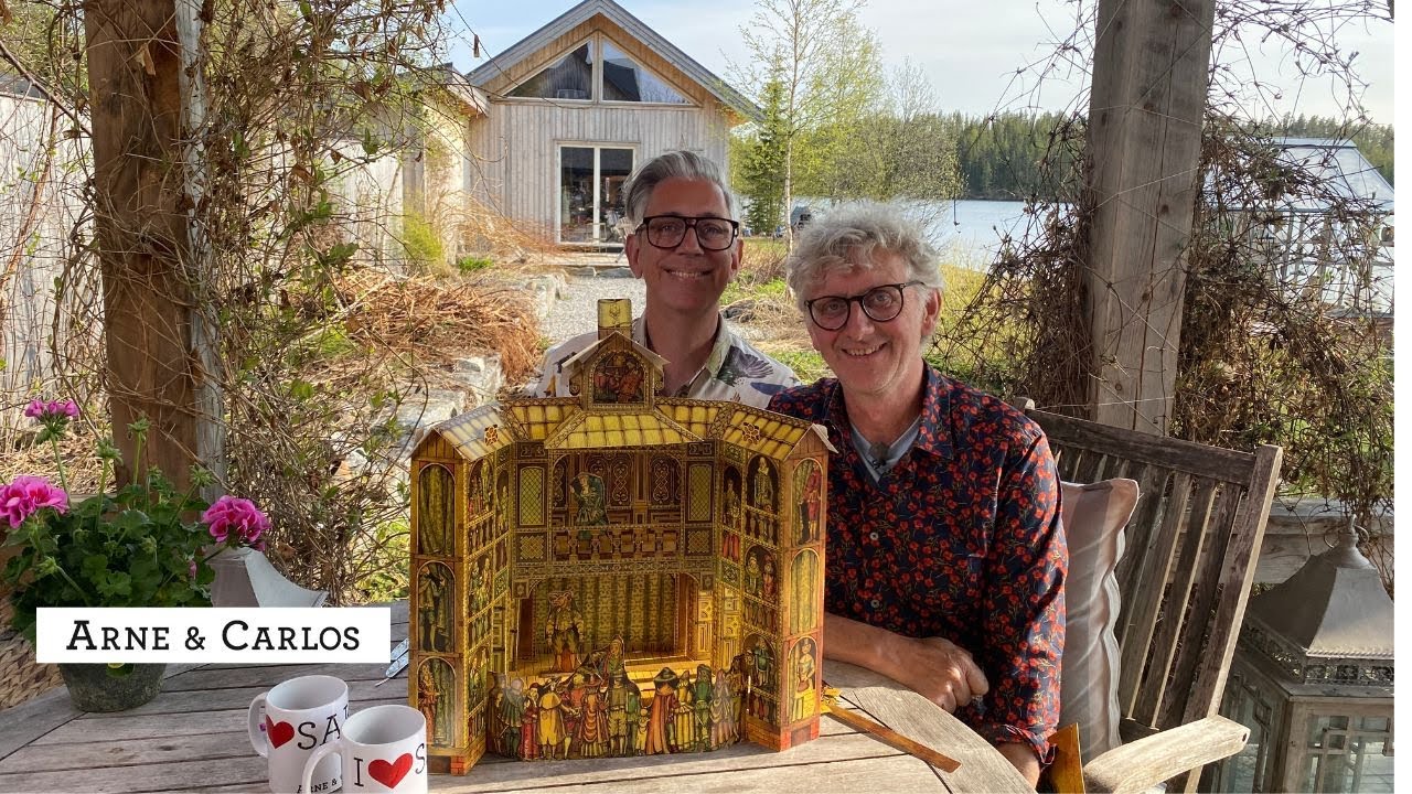 We assemble our Shakesperean theater model we bought in London - by ARNE & CARLOS