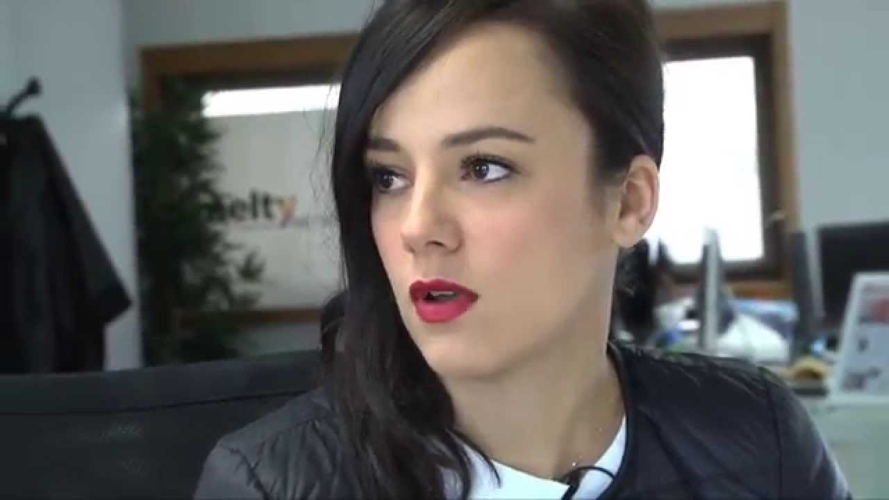 Alizée rédactrice en chef ! melty.fr