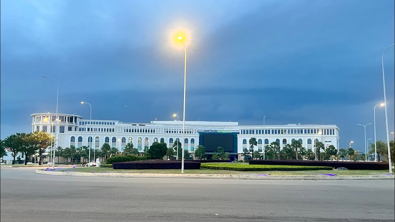 Buổi Chiều Tại Quảng Trường Aqua City Biên Hoà 