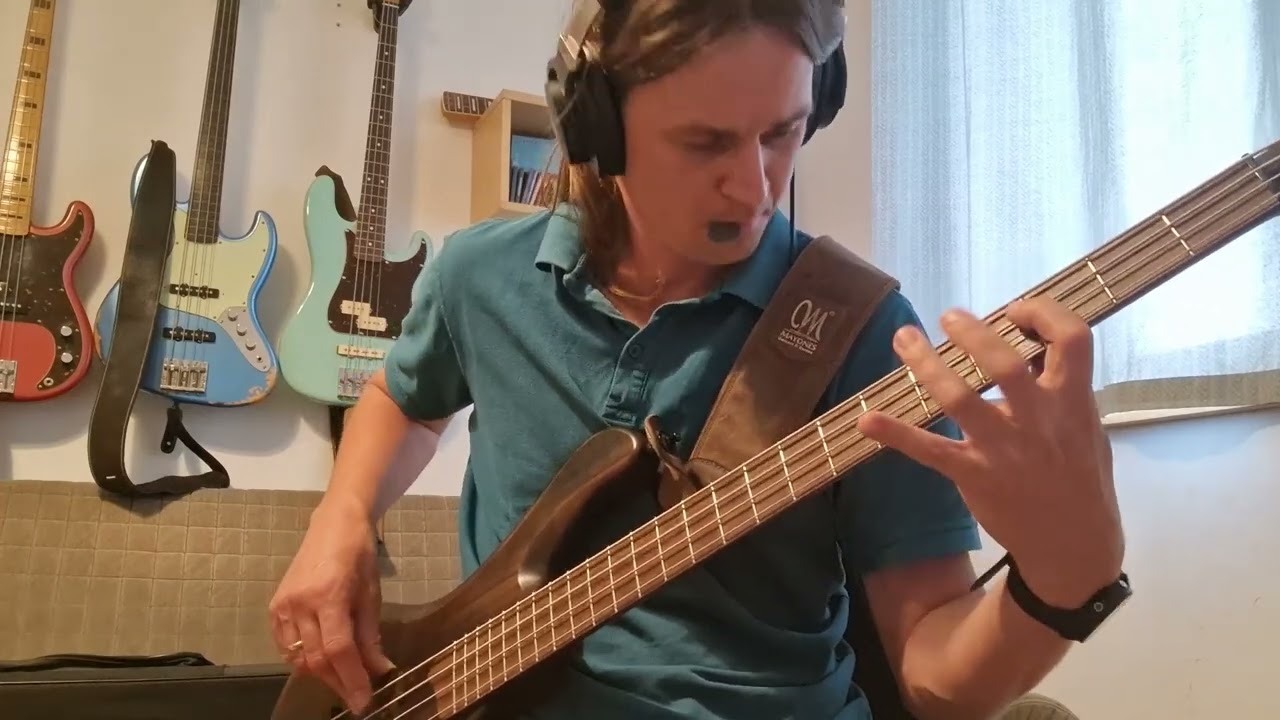 Faith no more - Just a man (bass cover)
