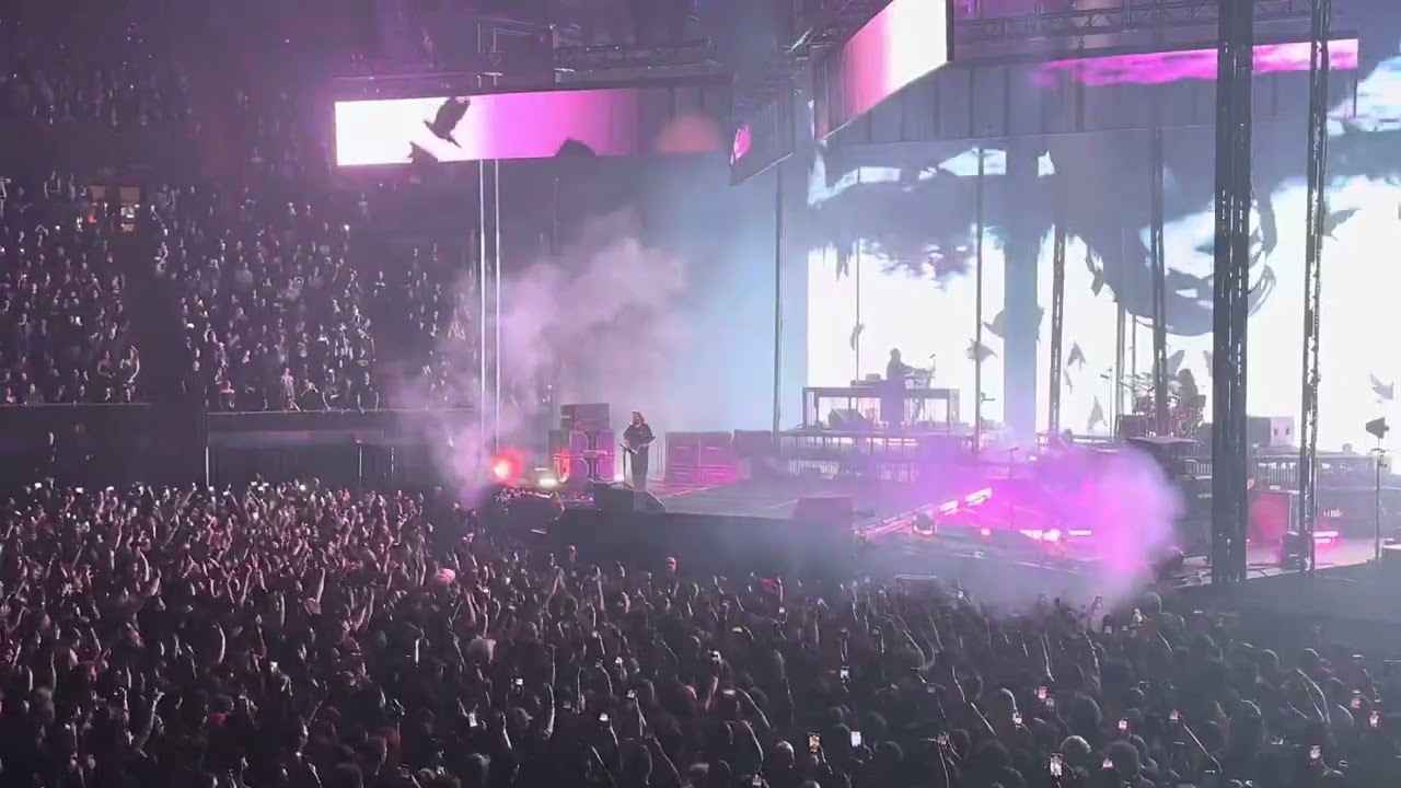Deftones – “Be Quiet And Drive” & “My Own Summer” (Live at Kia Forum, Los Angeles 3/5/25)