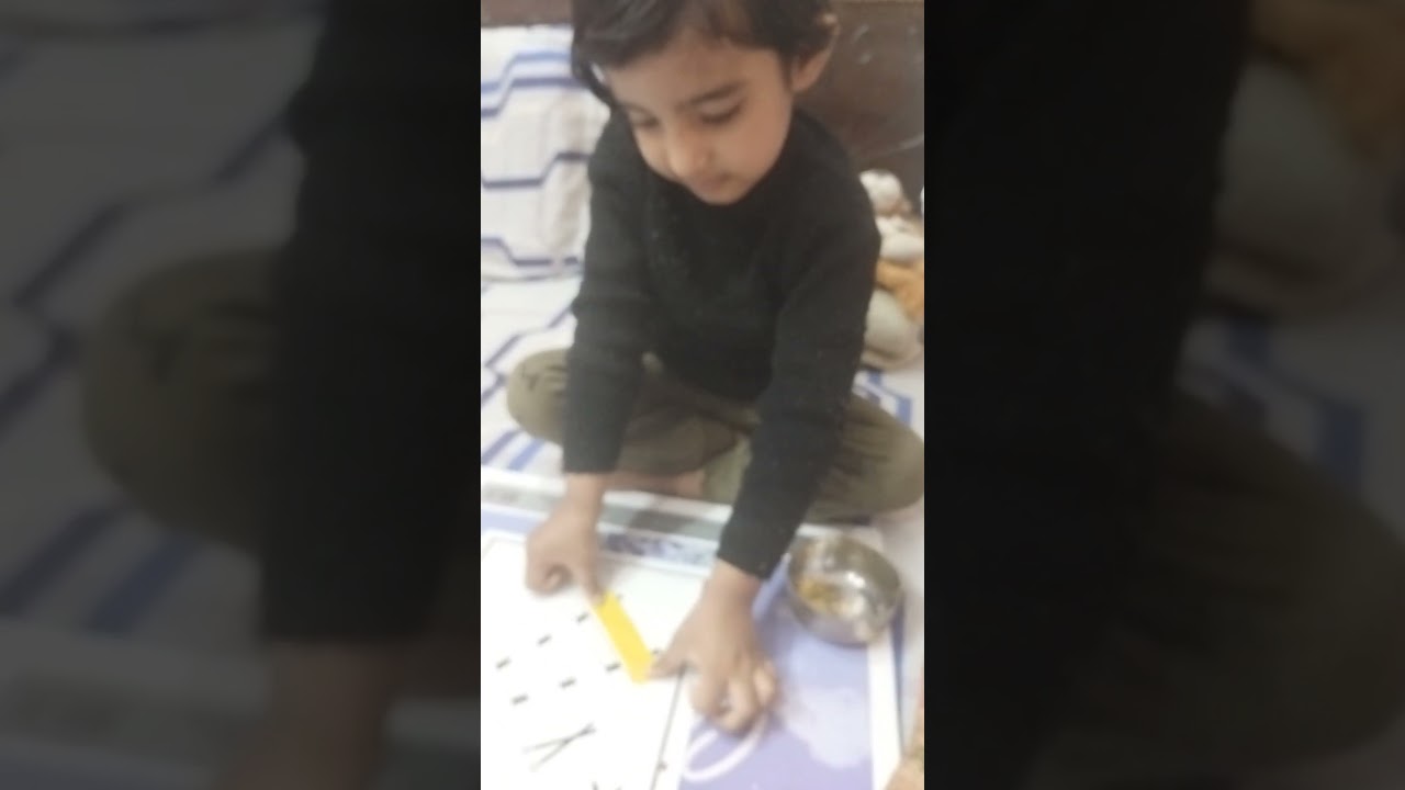 Stick colourful strips of paper on the xylophone 🥰🥰