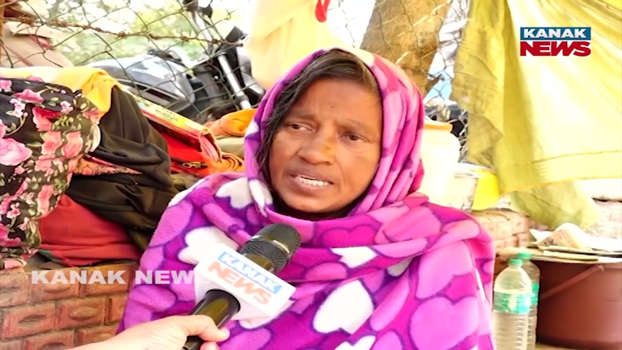 From Stage to Streets: Jatra Artist Sings Bhajans for Lord Jagannath