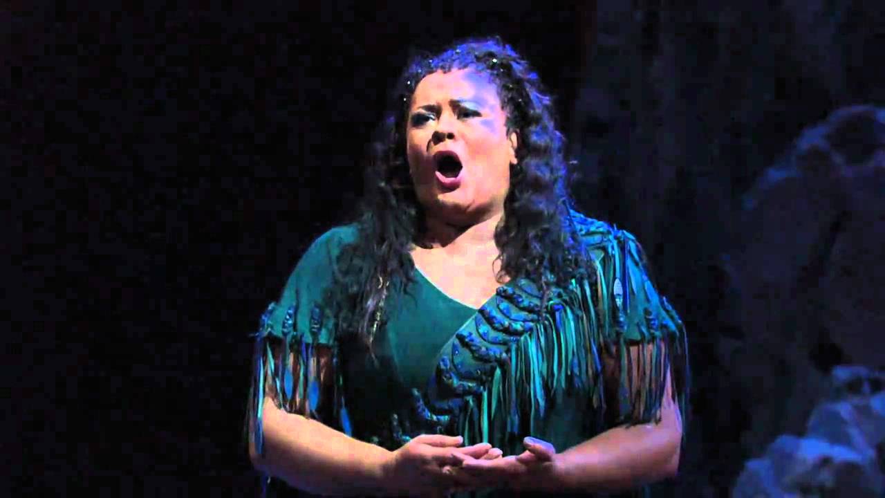 Aida: 