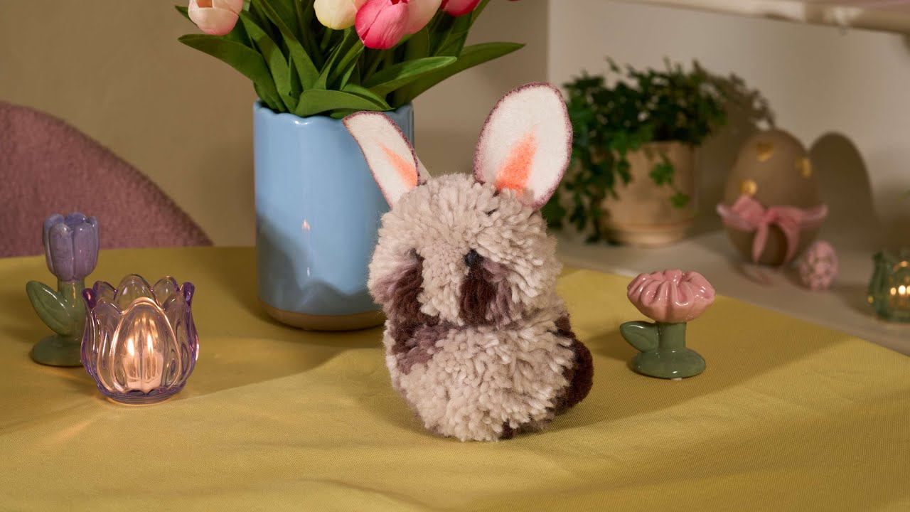 Pom pom Easter bunny - DIY by Søstrene Grene