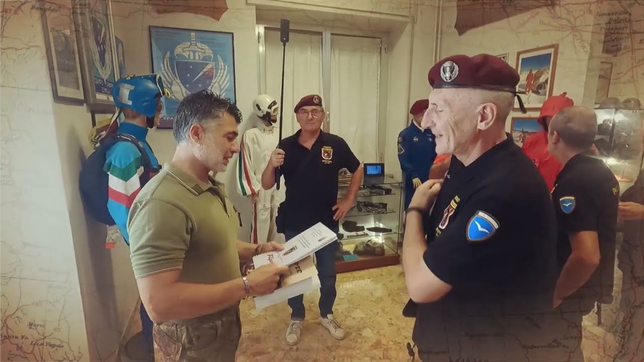 Donazione documenti storici al Museo Aviotruppe Pisa