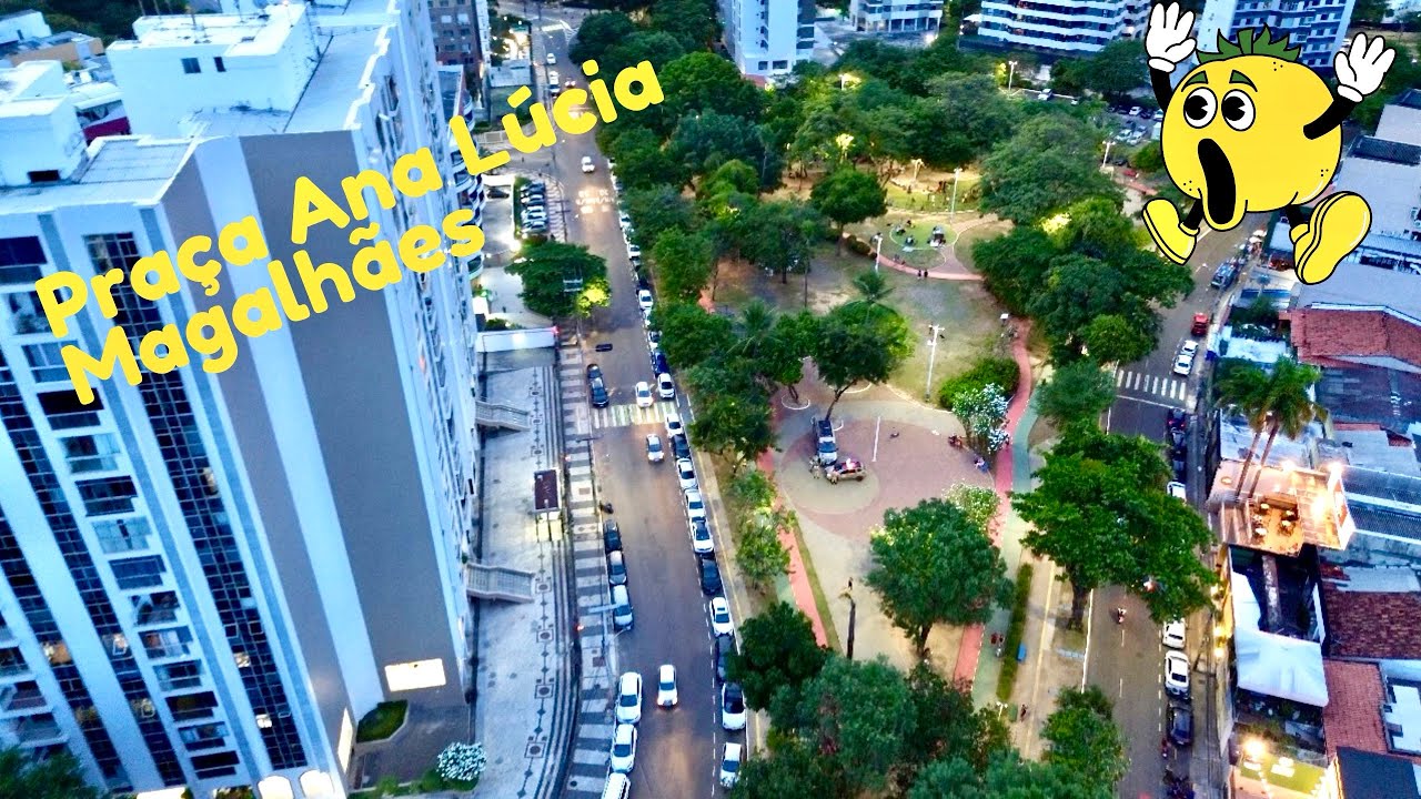 Praça Ana Lúcia Magalhães / Salvador-BA