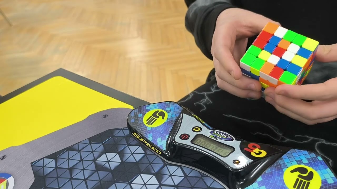 5x5 PR 1:04.07 average with 59.44 PR single | Majk Tomas
