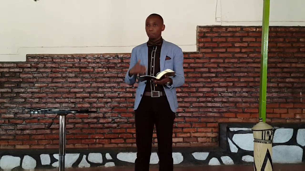 Icyiza kiri muri twe  duheshwa no kuba muri kristo yesu! 18/9/2016