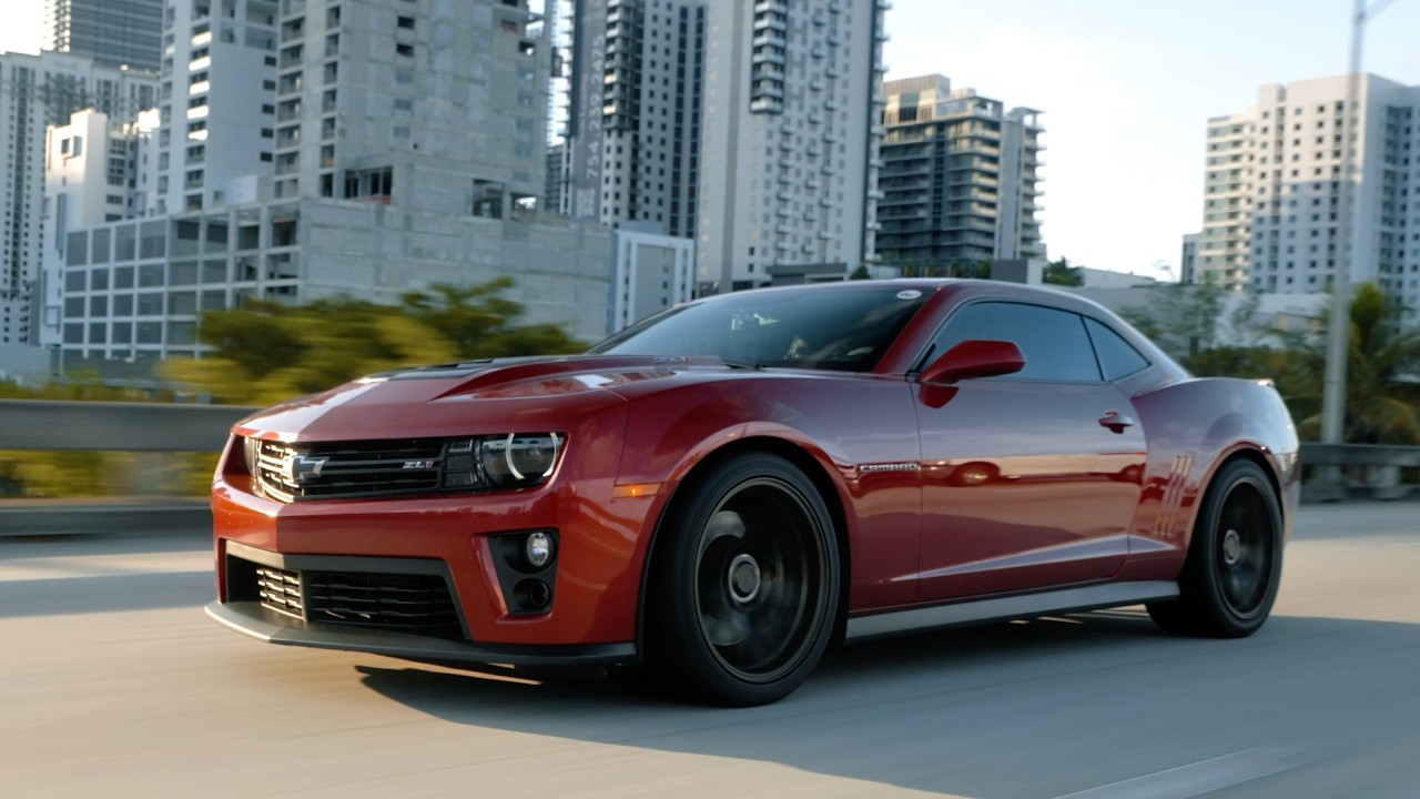 Camaro ZL1 POV &mdash; Morning Drive in the City (Cinematic)