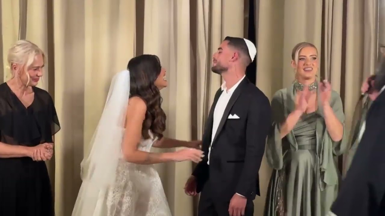 שניר בורגיל ושי לי עופרי מתחת לחופה