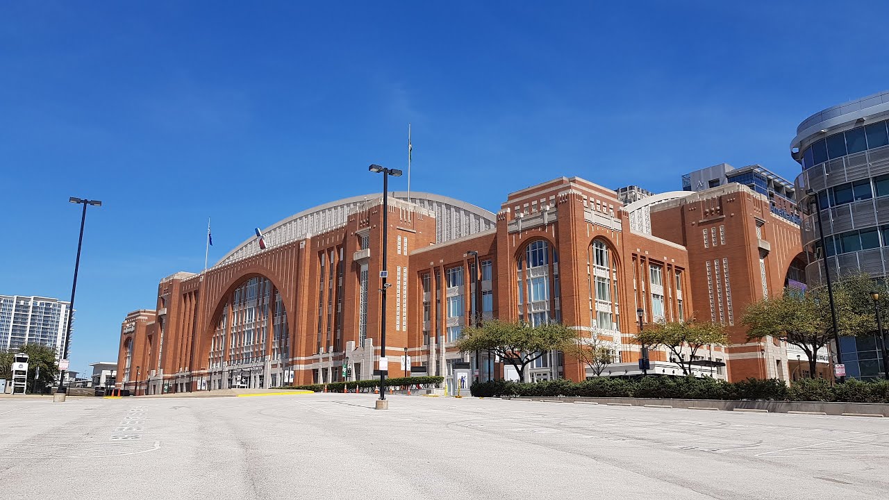 Dallas Mavericks - American Airlines Center (Arena)