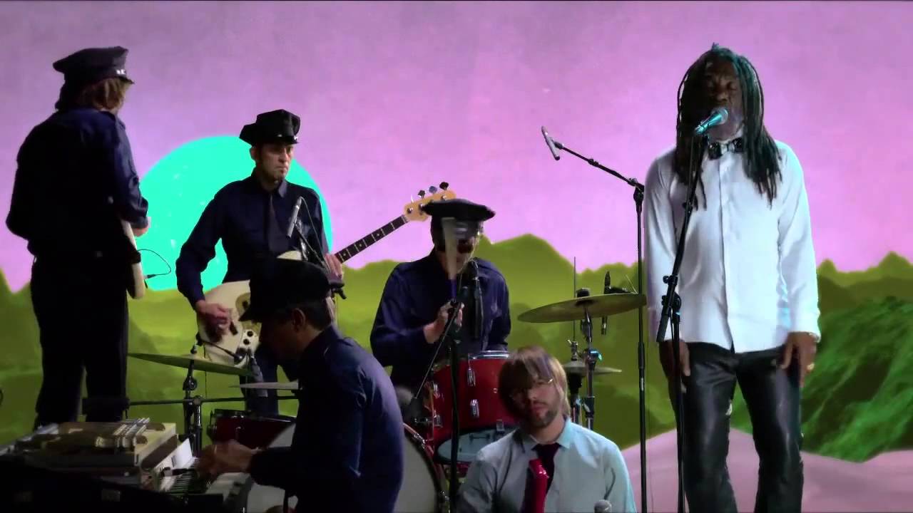 Winston McAnuff & Fixi ft. Bertrand Burgalat and AS Dragons - Rock Soul [At Ben & Bertie Show #3]