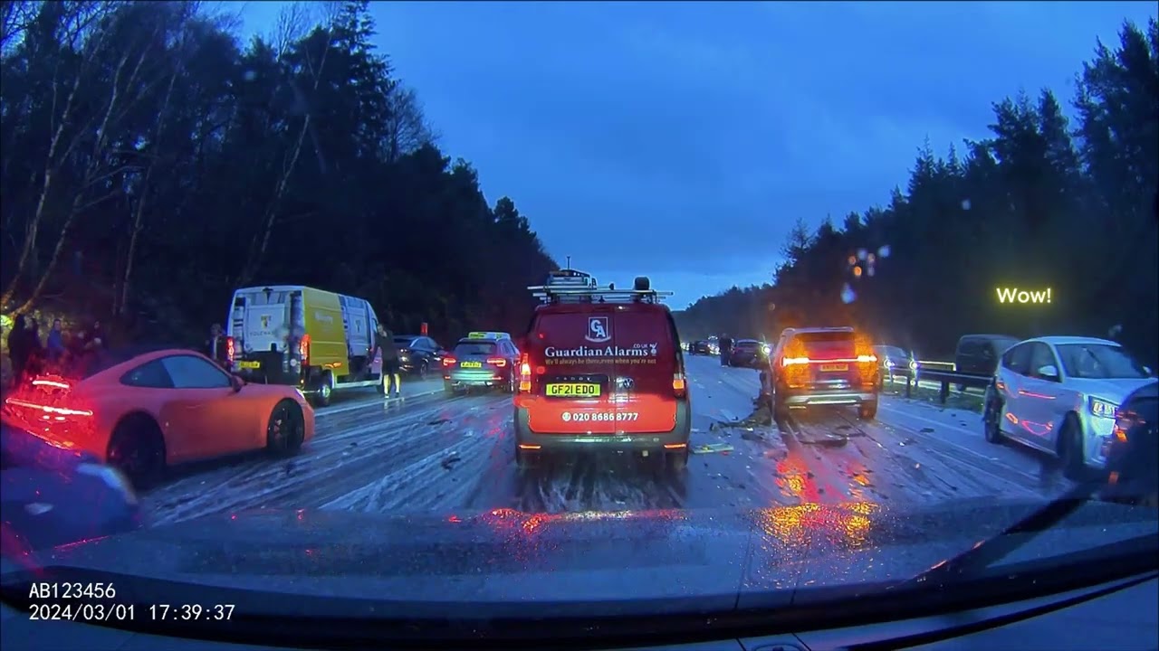 M23 Motorway UK 20 plus vehicle Pile Up #closecall #carcrash