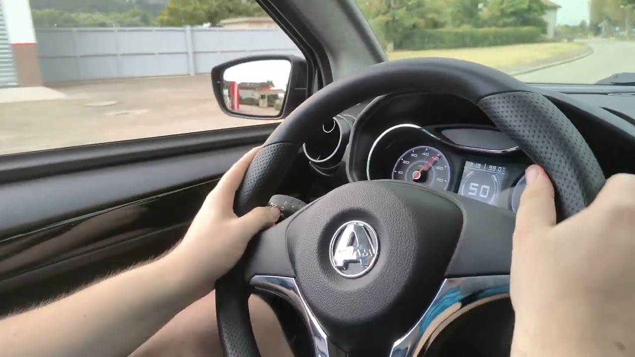 présentation plus roulage en Aixam E city sport