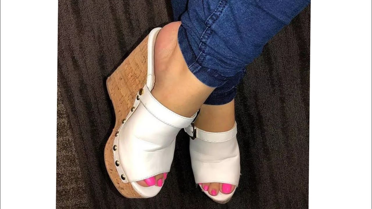 Amazing and beautiful collection of platform wedge heel sandals for ladies #wedgesandals #wedgeheel 